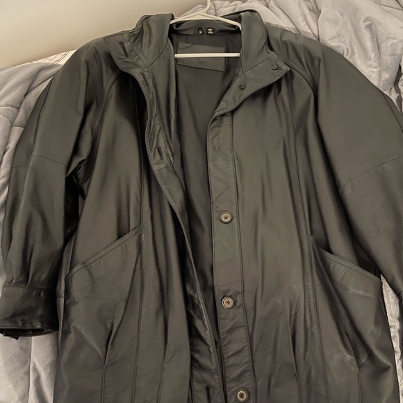 Oversized vintage leather jacket - Picture 2 of 7